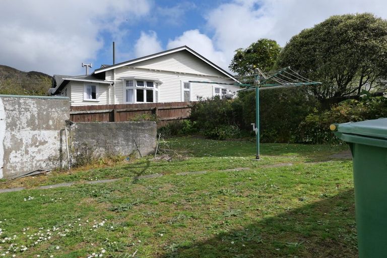 Photo of property in 339 Karori Road, Karori, Wellington, 6012