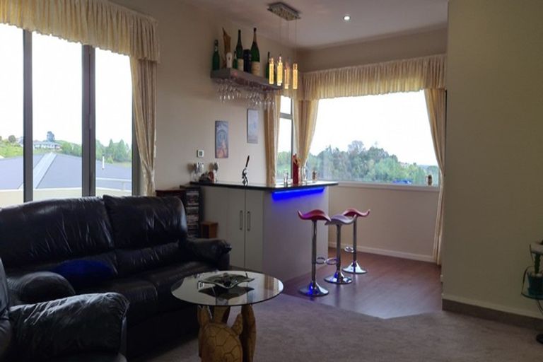 Photo of property in 85 Oteki Park Drive, Welcome Bay, Tauranga, 3112