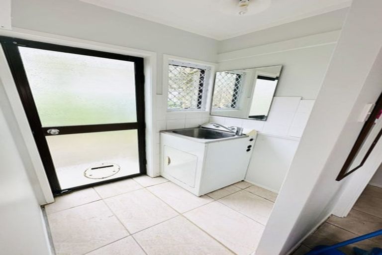 Photo of property in 2/191 Mokoia Road, Birkenhead, Auckland, 0626