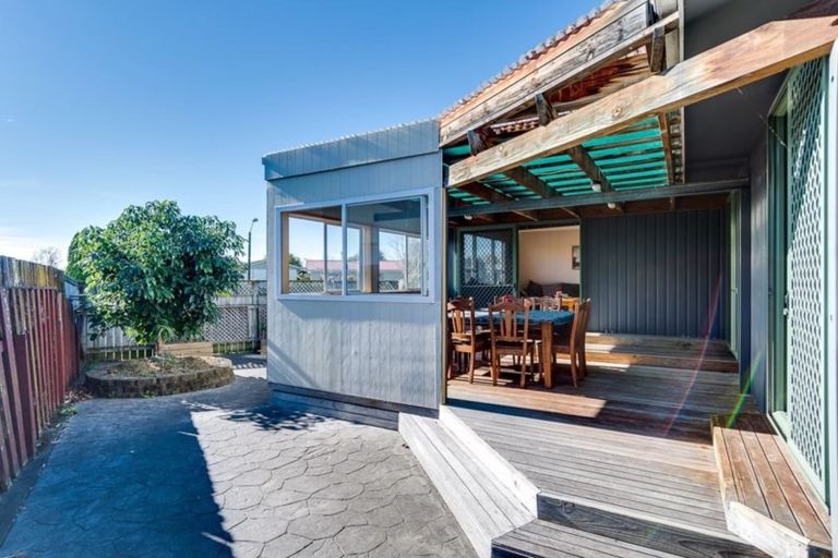 Photo of property in 37 Plunket Street, Tamatea, Napier, 4112