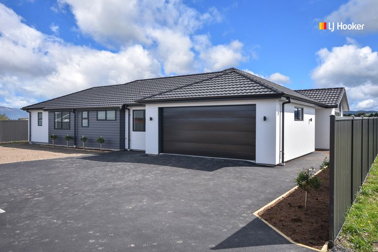 Photo of property in 5 Mellay Mews, Mosgiel, 9024