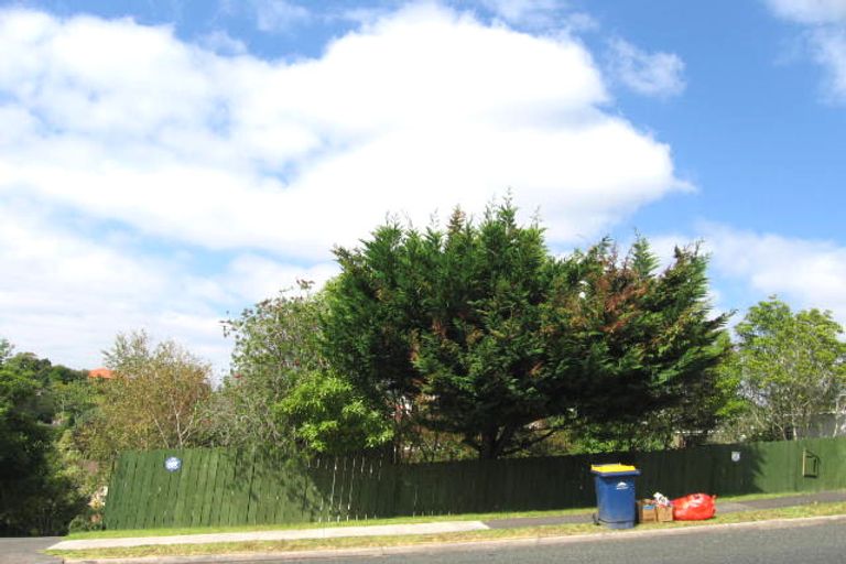 Photo of property in 100 John Downs Drive, Browns Bay, Auckland, 0630