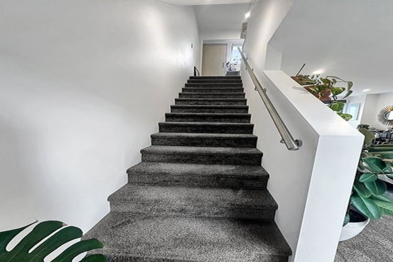 Photo of property in 13/21 Titoki Street, Te Atatu Peninsula, Auckland, 0610