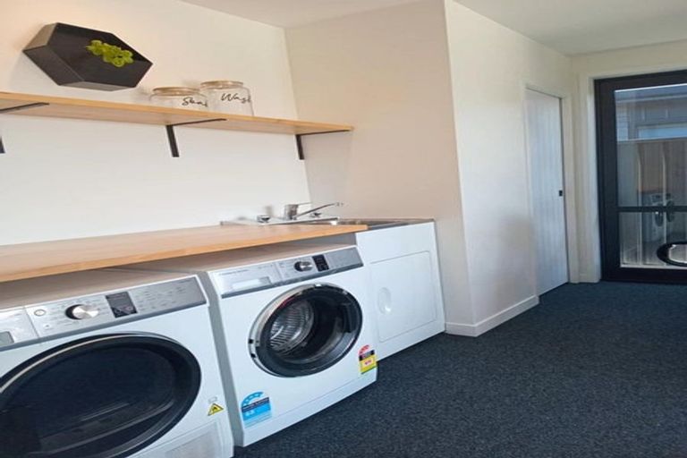 Photo of property in 1 Chrysler Street, Papamoa, 3118