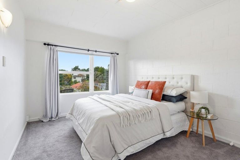 Photo of property in 73b Great North Road, Saint Johns Hill, Whanganui, 4501