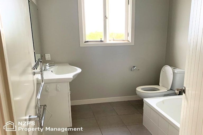 Photo of property in 39 Mooltan Street, Halfway Bush, Dunedin, 9010