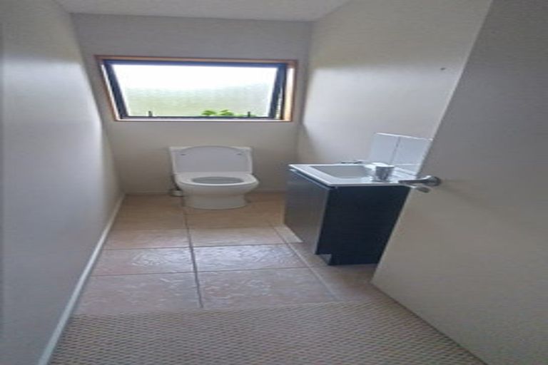 Photo of property in 12 Buttercup Place, Waimauku, 0812