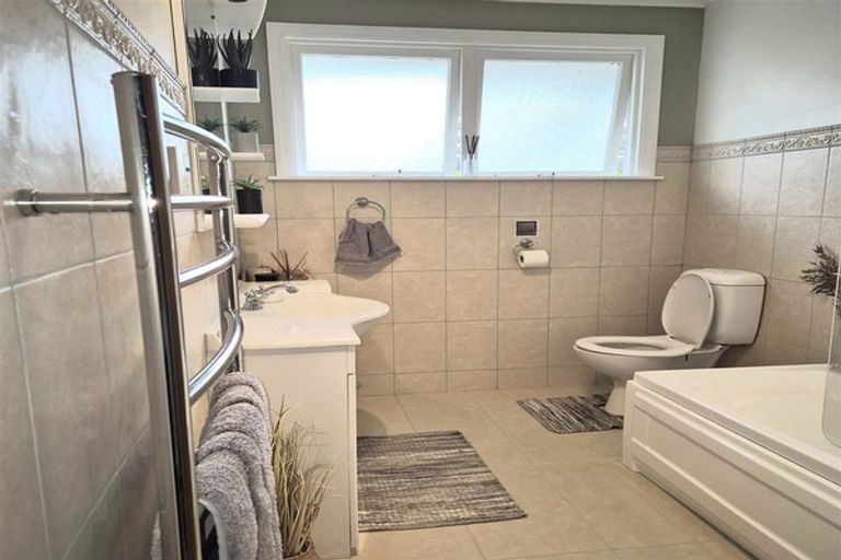Photo of property in 111 Main South Road, Karoro, Greymouth, 7805