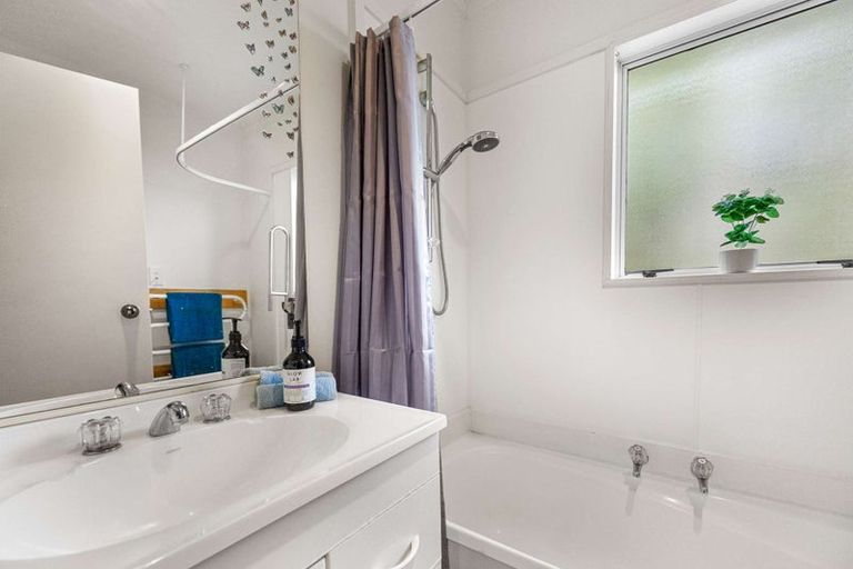 Photo of property in 10b Sunningdale Lane, Woodridge, Wellington, 6037