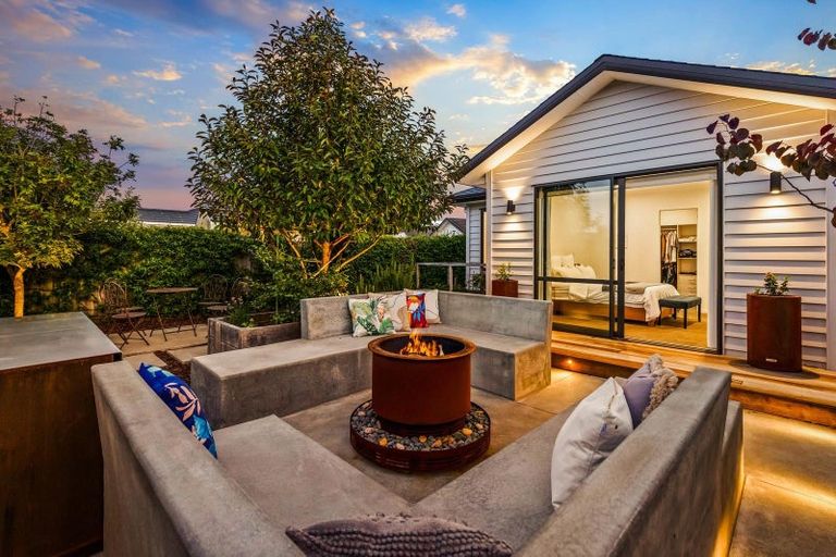 Photo of property in 45 Pohutukawa Parade, Riverhead, 0820