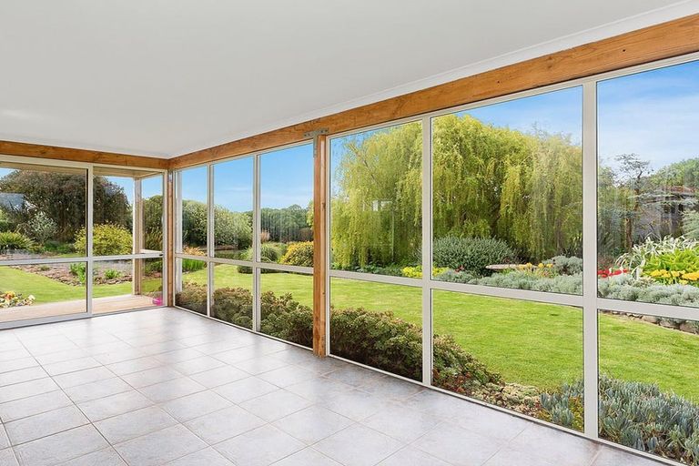 Photo of property in 964 Waianakarua Road, Herbert, 9495