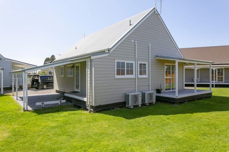 Photo of property in 33/30 Sorrento Drive, Rangatira Park, Taupo, 3330