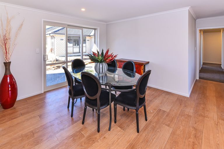 Photo of property in 14 Lisle Farm Drive, Pukekohe, 2120