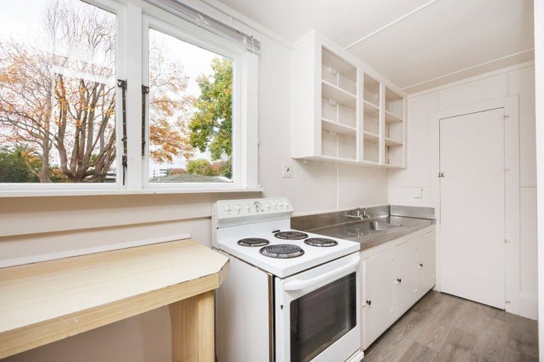 Photo of property in 8 Rolleston Street, Hokowhitu, Palmerston North, 4410
