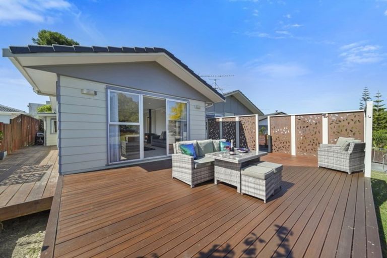 Photo of property in 34 Reelick Avenue, Pakuranga Heights, Auckland, 2010