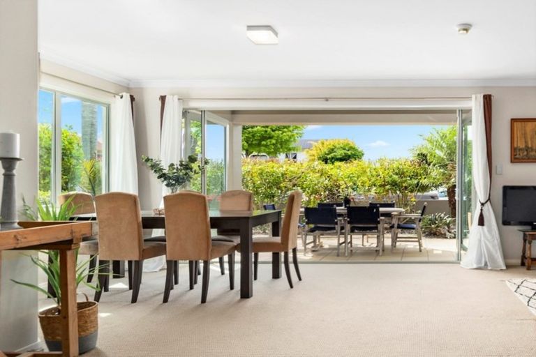 Photo of property in 7/235 Devonport Road, Tauranga, 3110