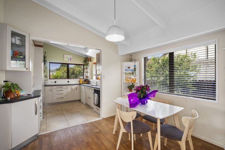 Photo of property in 7 Endeavour Avenue, Welcome Bay, Tauranga, 3112