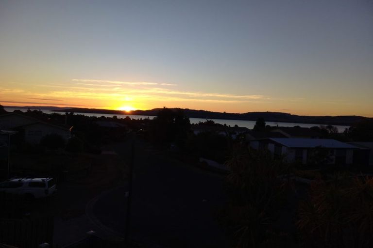 Photo of property in 11 Gladstone Grove, Richmond Heights, Taupo, 3330