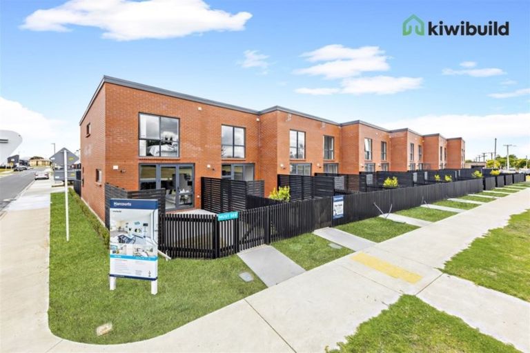 Photo of property in 75 Walsh Road, Papakura, 2110