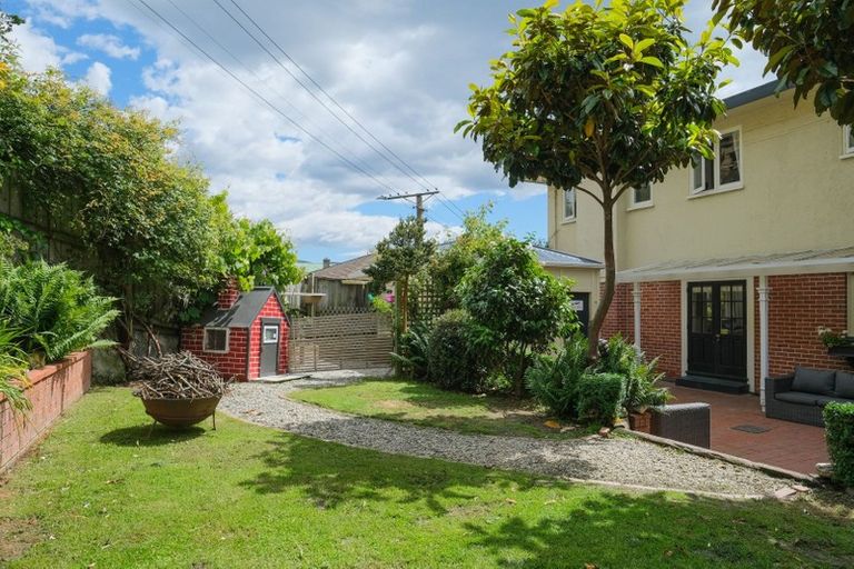 Photo of property in 86 Forbury Road, Saint Clair, Dunedin, 9012