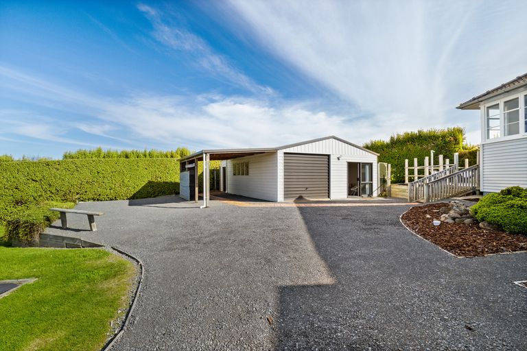 Photo of property in 5 Ellersley Street, Halfway Bush, Dunedin, 9010