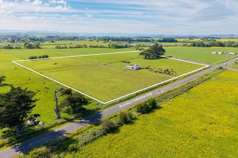 Photo of property in 29 Troup Road, Woodville, 4920