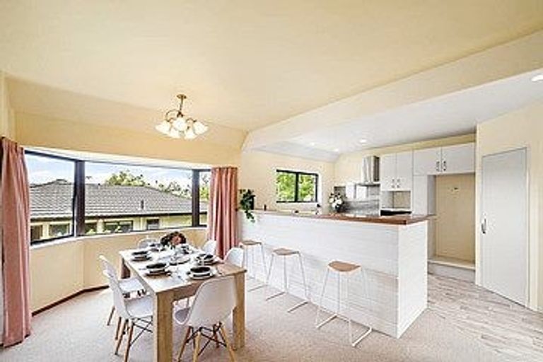 Photo of property in 68 Redwing Street, Browns Bay, Auckland, 0630