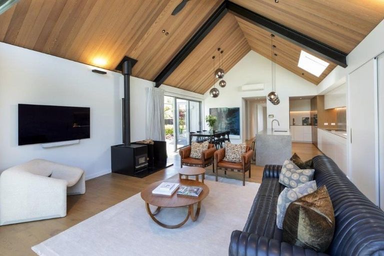 Photo of property in 3 Ngahere Street, Fendalton, Christchurch, 8041