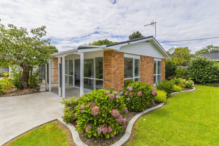 Photo of property in 210b Te Moana Road, Waikanae, 5036