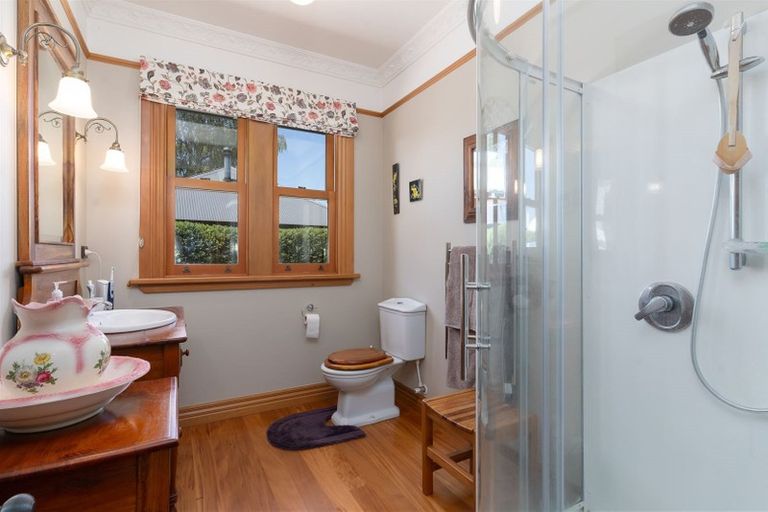 Photo of property in 33c Cambridge Terrace, Masterton, 5810