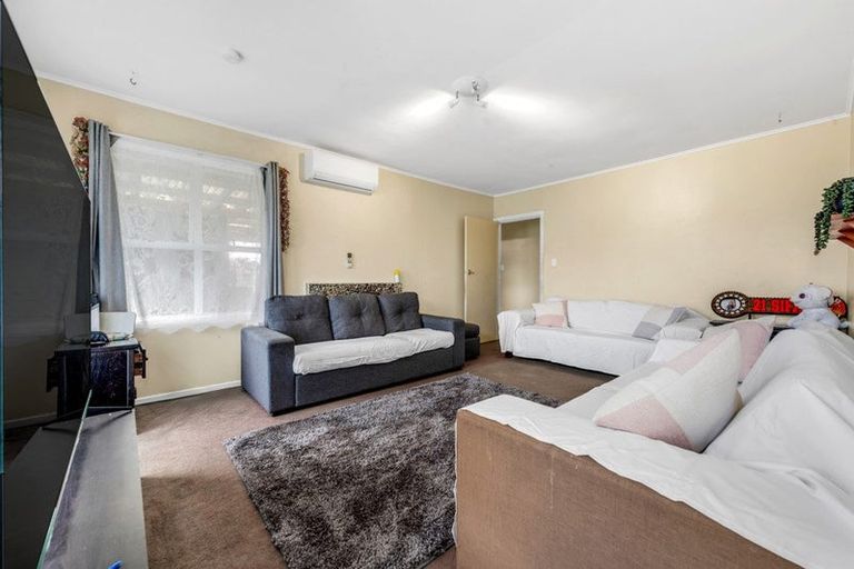 Photo of property in 23 Tindall Crescent, Otara, Auckland, 2023