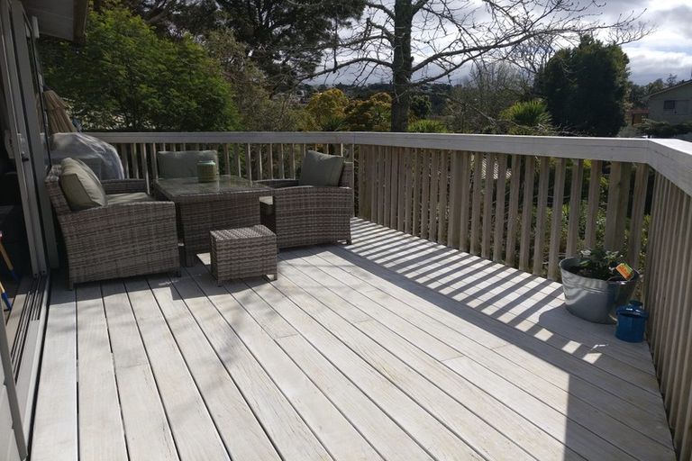 Photo of property in 2/44a Tamahere Drive, Glenfield, Auckland, 0629