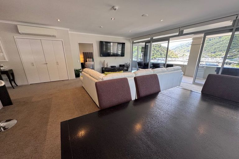 Photo of property in Oxleys Rock Apartments, 401/6 London Quay, Picton, 7220