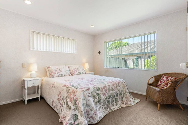 Photo of property in 1/23 Tarnica Road, Northpark, Auckland, 2013