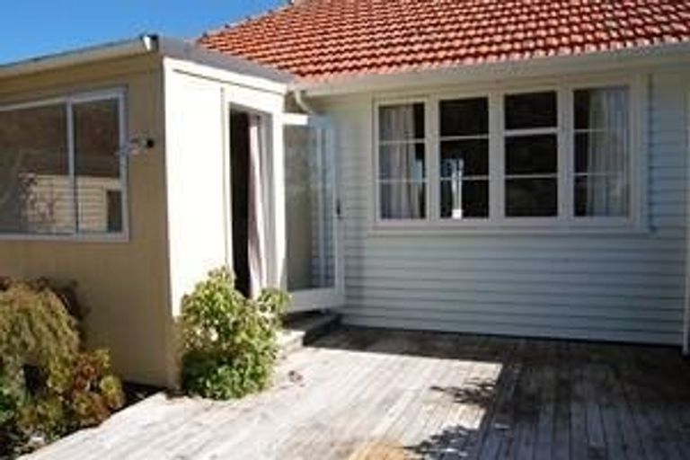 Photo of property in 2/117 Frankley Road, Frankleigh Park, New Plymouth, 4310