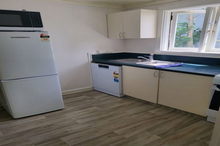 Photo of property in 21 Crawford Road, Kilbirnie, Wellington, 6022