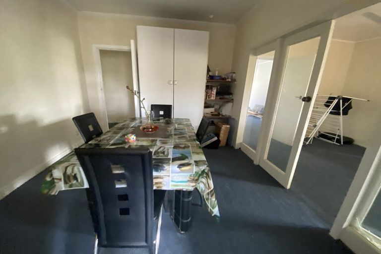 Photo of property in 87 Konini Road, Titirangi, Auckland, 0604