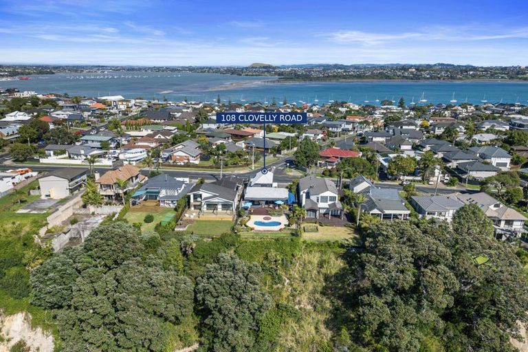 Photo of property in 108 Clovelly Road, Bucklands Beach, Auckland, 2012
