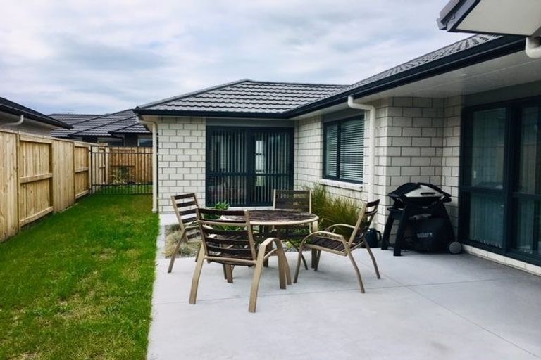 Photo of property in 3 Hoiho Place, Papamoa, 3118