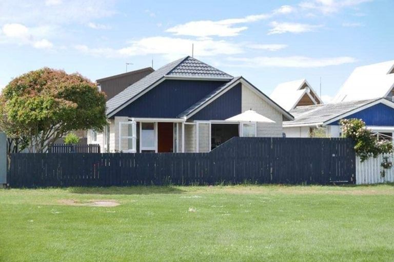 Photo of property in 1/38 Lonsdale Street, New Brighton, Christchurch, 8083