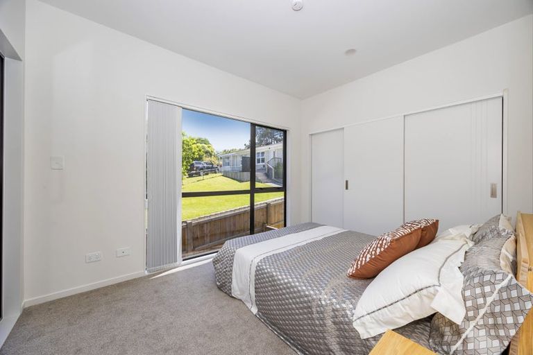 Photo of property in 24b Gladys Avenue, Glenfield, Auckland, 0629