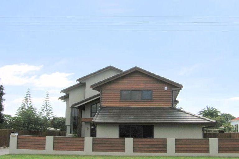 Photo of property in 1177 Papamoa Beach Road, Papamoa Beach, Papamoa, 3118