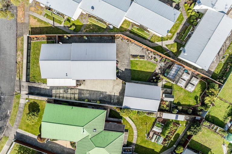 Photo of property in 21 Bonnie Glen Crescent, Ebdentown, Upper Hutt, 5018