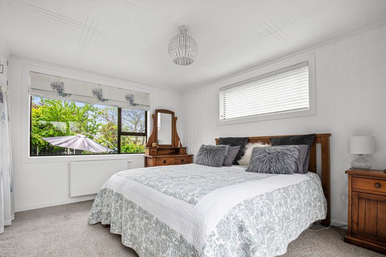 Photo of property in 2 Royal Terrace, Alexandra, 9320