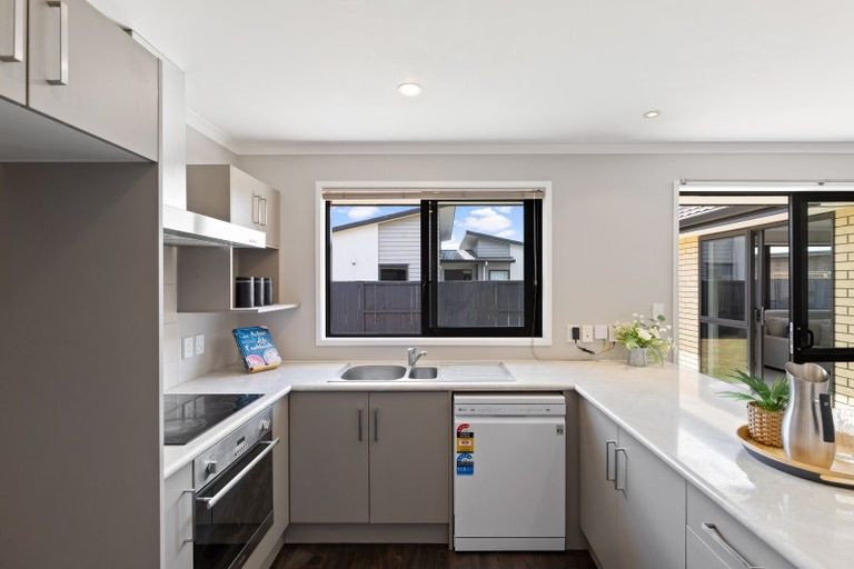 Photo of property in 13 Chadwick Place, Rototuna North, Hamilton, 3210