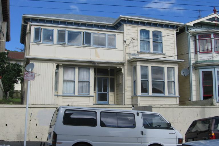 Photo of property in 1/27 Brougham Street, Mount Victoria, Wellington, 6011