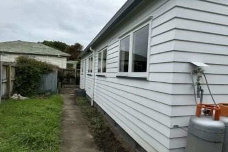 Photo of property in 34 Anaru Street, Raumati Beach, Paraparaumu, 5032