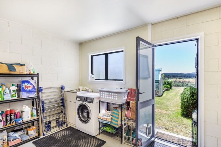 Photo of property in 33 Turangitukua Terrace, Kuratau, Turangi, 3381