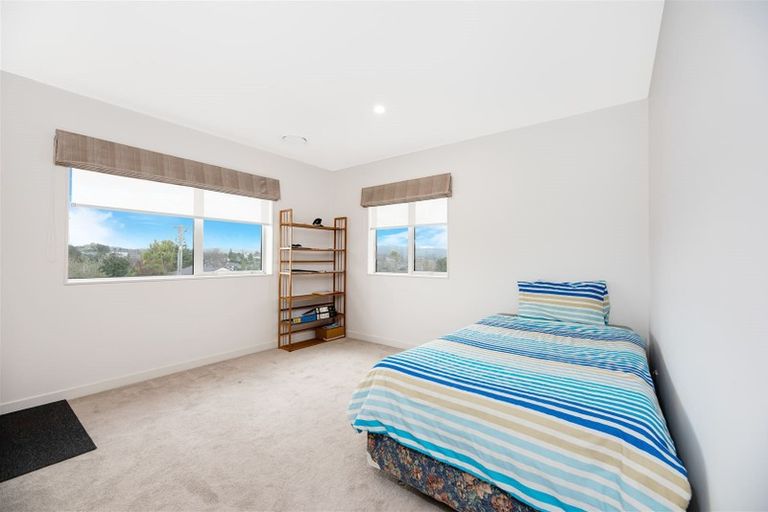 Photo of property in 1a Waitaki Street, Sunnyvale, Auckland, 0612