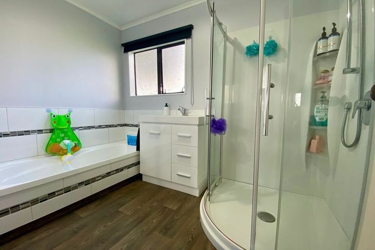 Photo of property in 928 Tennent Drive, Linton, Palmerston North, 4472